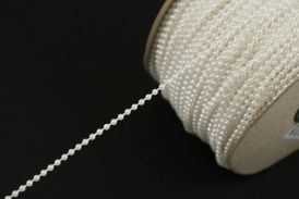 TAŚMA OZDOBNA KORALIKOWA/2,5MM/ BIAŁA